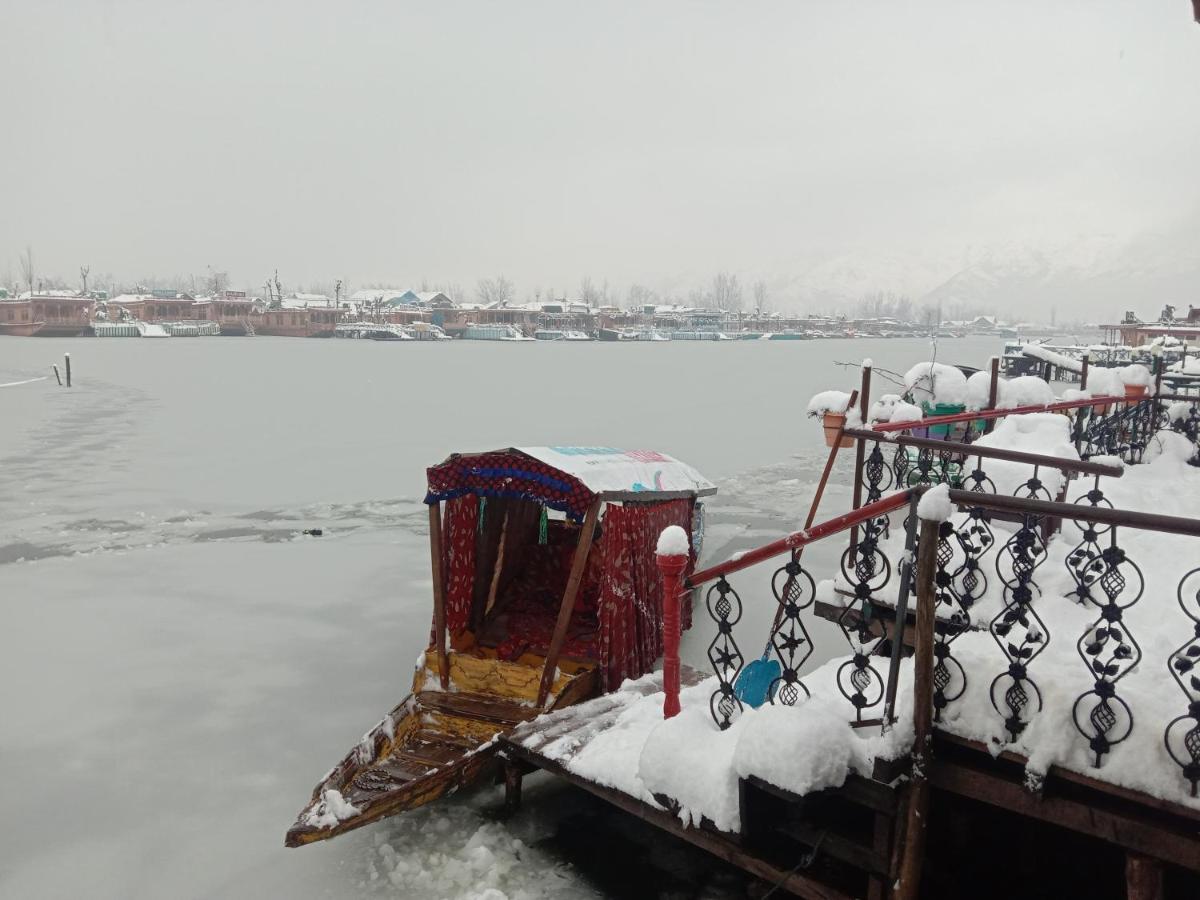 New Bombay Heritage Group Of House Boat Srīnagar Eksteriør billede
