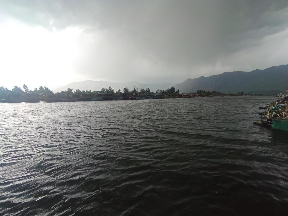 New Bombay Heritage Group Of House Boat Srīnagar Eksteriør billede